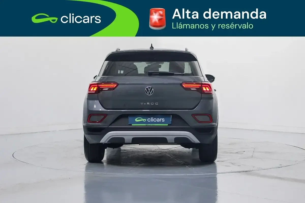 Usado VW T-Roc Life 115 CV (84 kW) 2022 Gris SUV