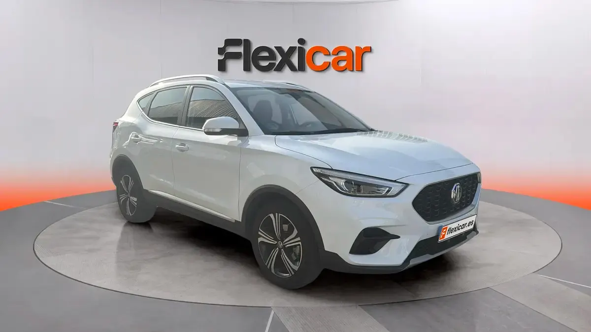 Käytetty MG ZS Comfort 106 HP (77 kW) 2023 Katumaasturi
