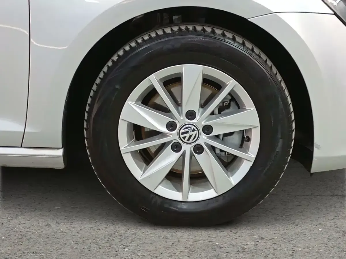 Usado VW Golf VII Advance 110 CV (80 kW) 2016