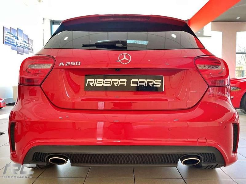 Usado Mercedes A250 AMG 211 CV (155 kW) 2012 Rojo Utilitario