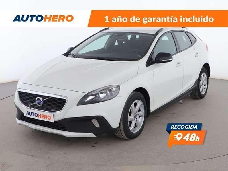 Usado Volvo V40 Momentum 116 CV (85 kW) 2015 Blanco Familiar