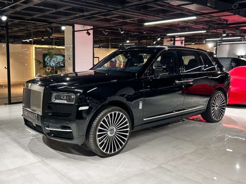Negro Usado 2022 Rolls Royce Cullinan SUV | 459.000 € - Imagen 1/4