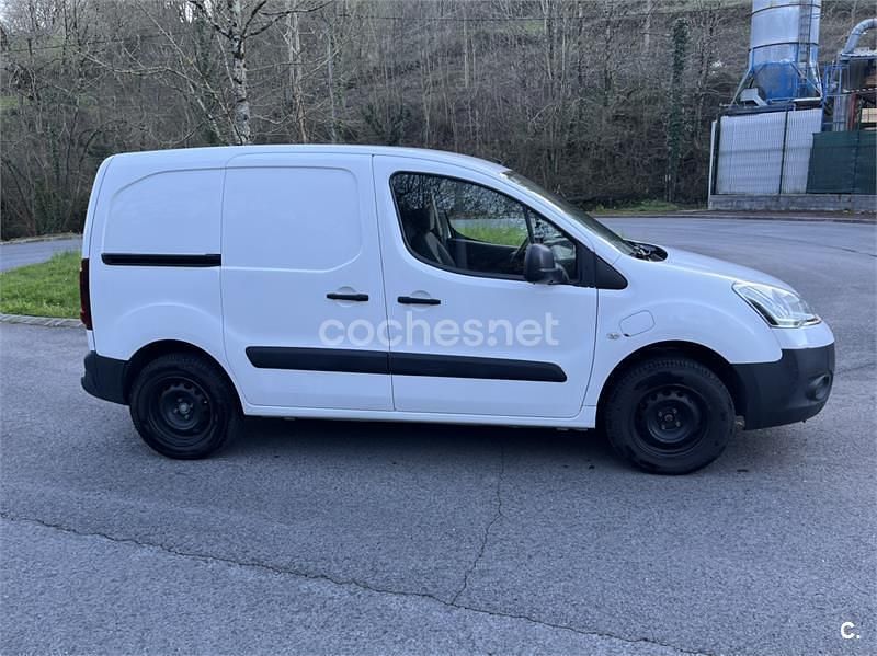 Usado Citroën Berlingo Seduction 92 CV (67 kW) 2014 Blanco Monovolumen