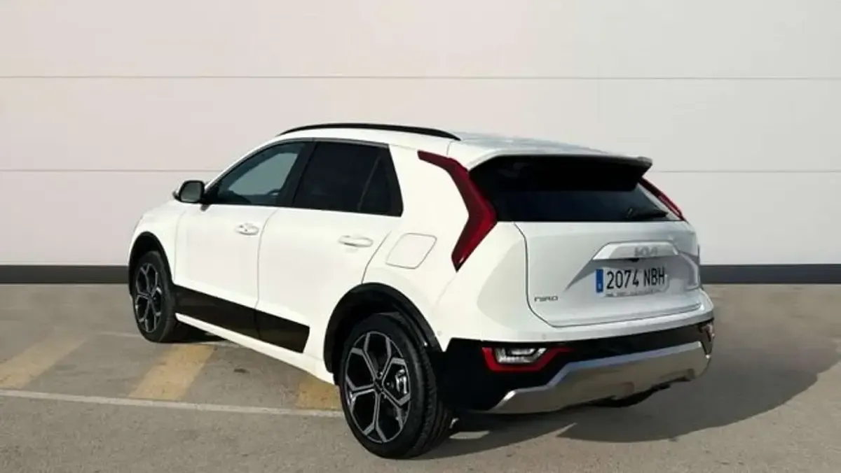 Usado Kia Niro 129 CV (94 kW) 2025 Blanco SUV
