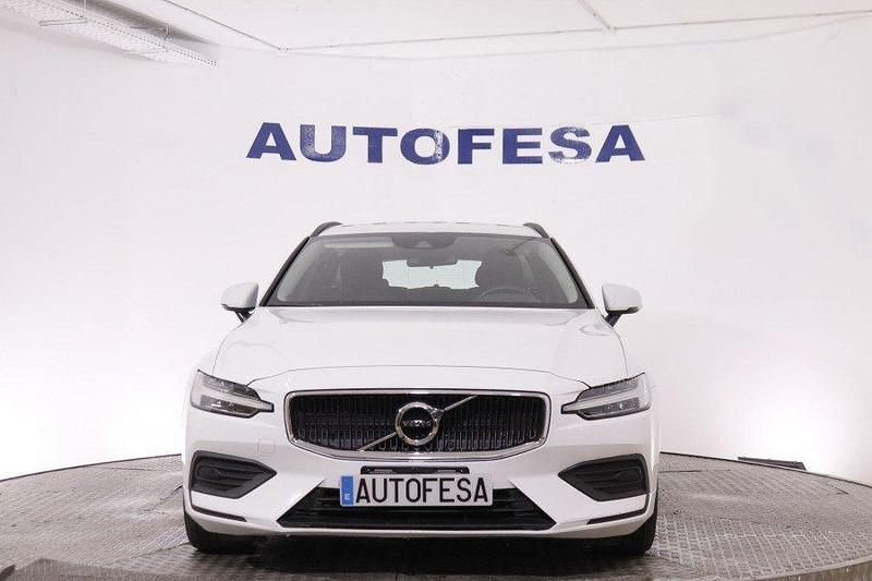 Usado Volvo V60 Momentum 197 CV (144 kW) 2021 Blanco Familiar