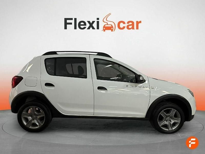 Usado Dacia Sandero Essentiel 100 CV (73 kW) 2020 Blanco Utilitario