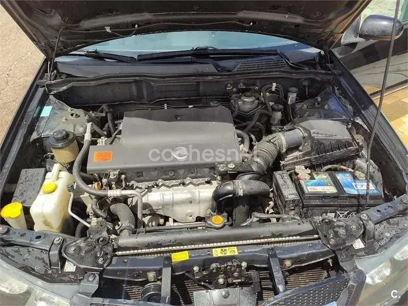 Usado Nissan Almera 112 CV (82 kW) 2006 Negro Berlina