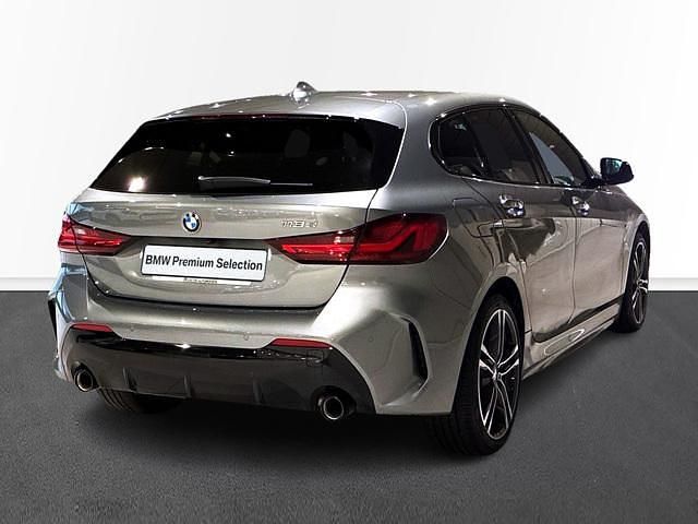 Usado BMW 118 Shadowline 150 CV (110 kW) 2024 Gris Utilitario