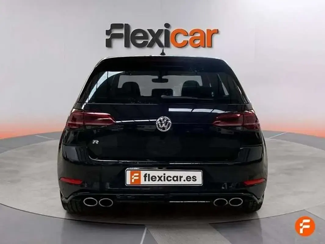 Usado VW Golf VII R 310 CV (228 kW) 2018 Negro Berlina