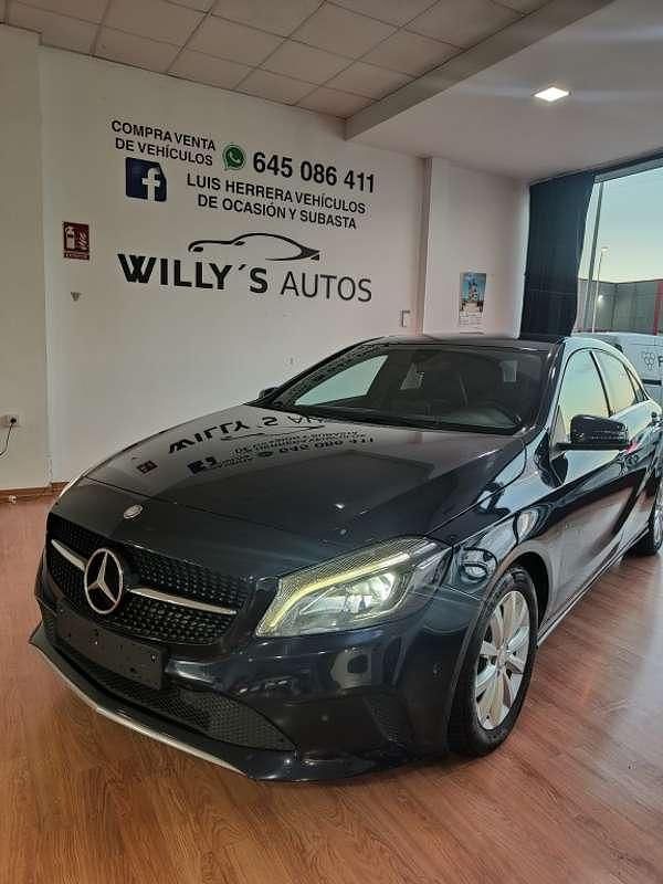 Usado Mercedes A180 109 CV (80 kW) 2016 Burdeos Utilitario