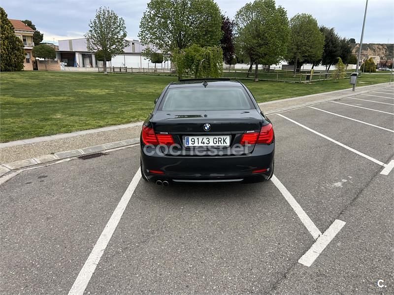 Używany BMW 730 231 KM (169 kW) 2009 Czarny Sedan/Limuzyna