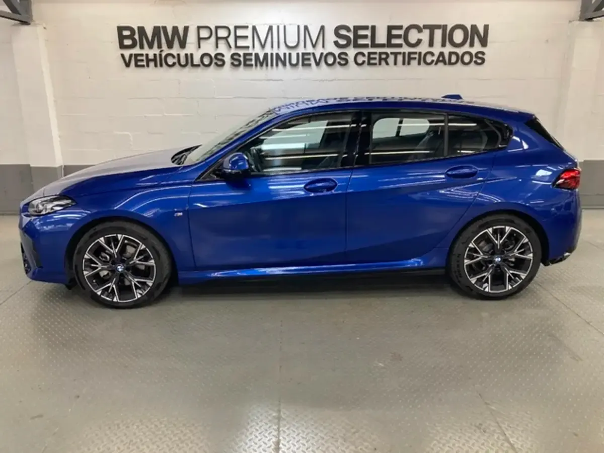 Usado BMW 120 Comfort Edition 163 CV (119 kW) 2024 Azul Utilitario