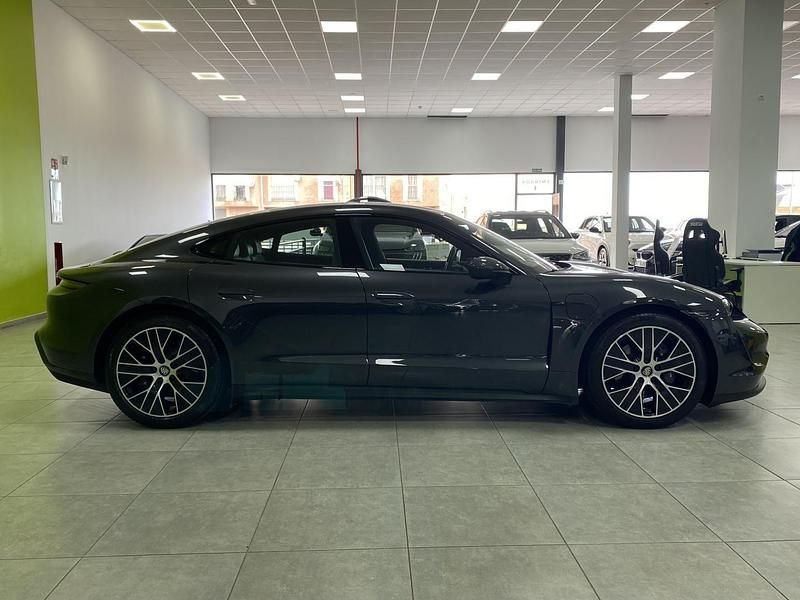 Usado Porsche Taycan 300 kW (408 CV) 2023 Eléctrico Berlina