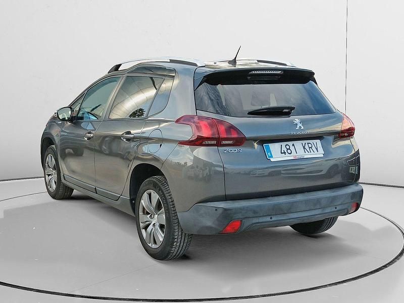Usado Peugeot 2008 Style 82 CV (60 kW) 2018 Gris SUV