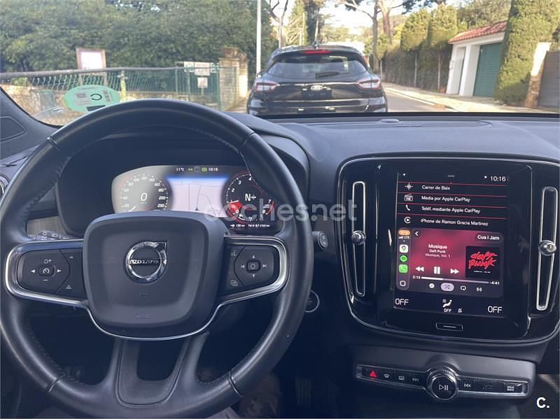 Usado Volvo XC40 Inscription 156 CV (114 kW) 2019 Negro SUV