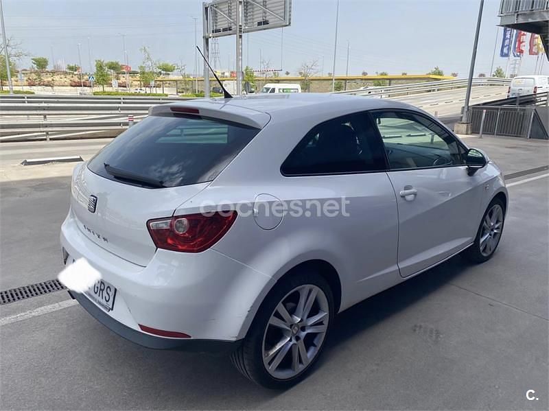 Usado Seat Ibiza SC Sport 105 CV (77 kW) 2009 Blanco Utilitario