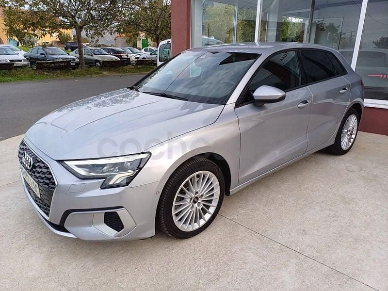 Usado Audi A3 Advanced Plus 116 CV (85 kW) 2021 Gris / plata Berlina