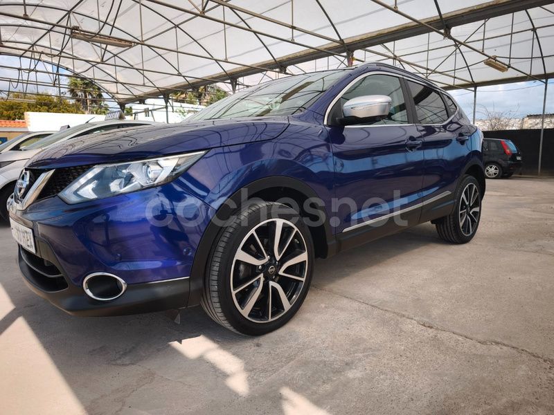 Violeta / lila Usado 2014 Nissan Qashqai Premium Edition SUV | 11.700 € (Precio justo) - Imagen 1/4
