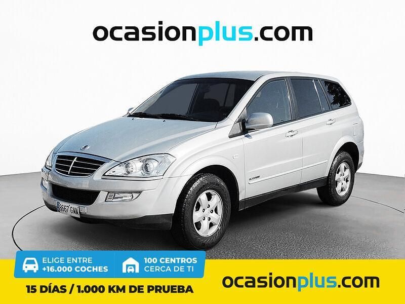 Gris / plata Usado 2009 Ssangyong (KGM) Kyron SUV | 5150 € (Precio justo) - Imagen 1/4