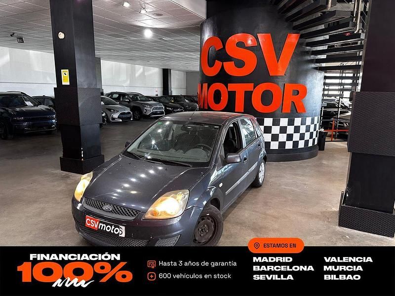 Gris Usado 2008 Ford Fiesta Ambiente Utilitario | 2550 € (Precio justo) - Imagen 1/4
