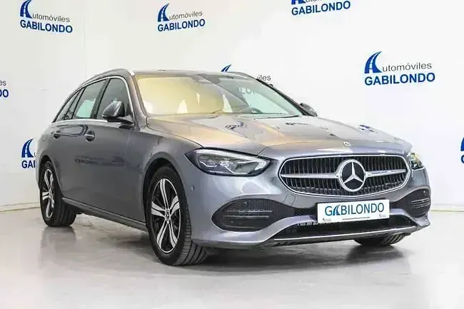 Usado Mercedes C200 204 CV (150 kW) 2022 Gris / plata Familiar