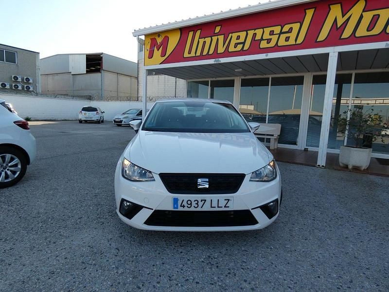 Usado Seat Ibiza Style Plus 95 CV (69 kW) 2019 Blanco