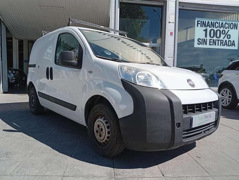 Blanco Usado 2016 Fiat Fiorino Van | 4900 € (Super precio) - Imagen 1/4