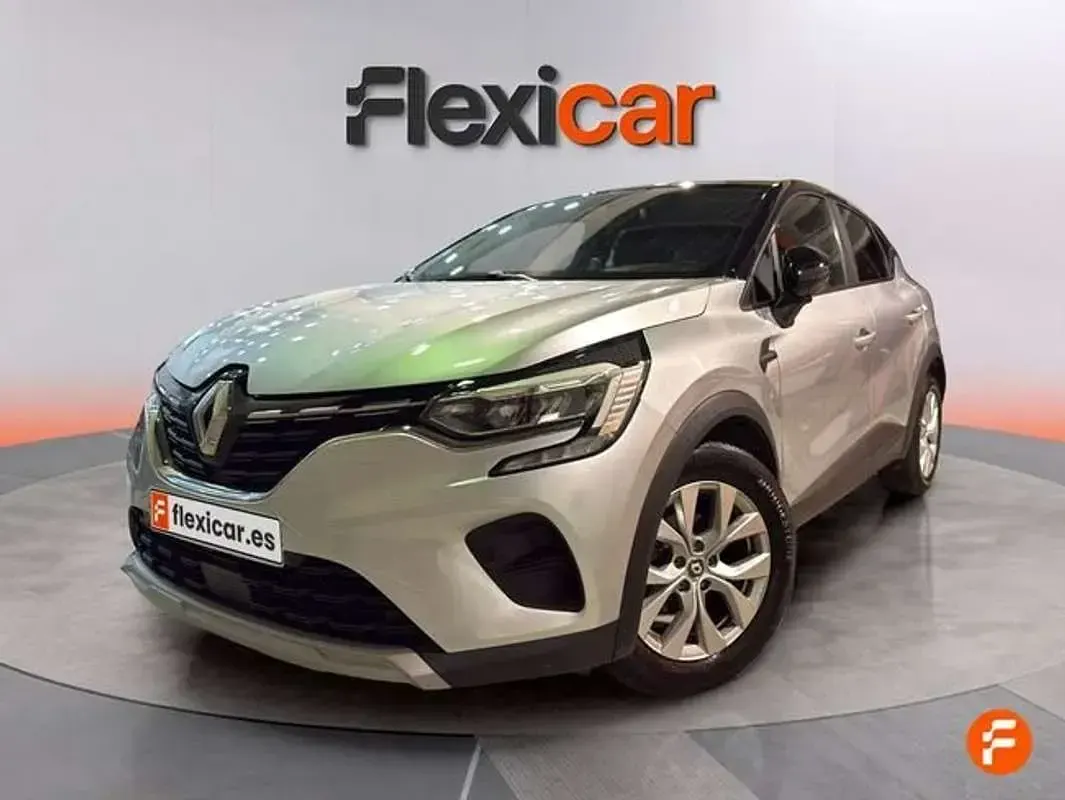 Usado Renault Captur Zen 91 CV (66 kW) 2021 Gris SUV