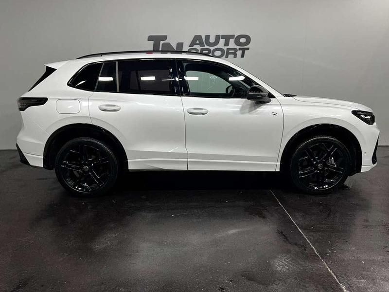 Usado VW Tiguan R-line 193 CV (141 kW) 2024 Blanco SUV