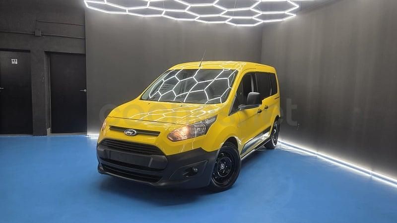 Usado Ford Tourneo Connect Trend 100 CV (73 kW) 2015 Amarillo Monovolumen