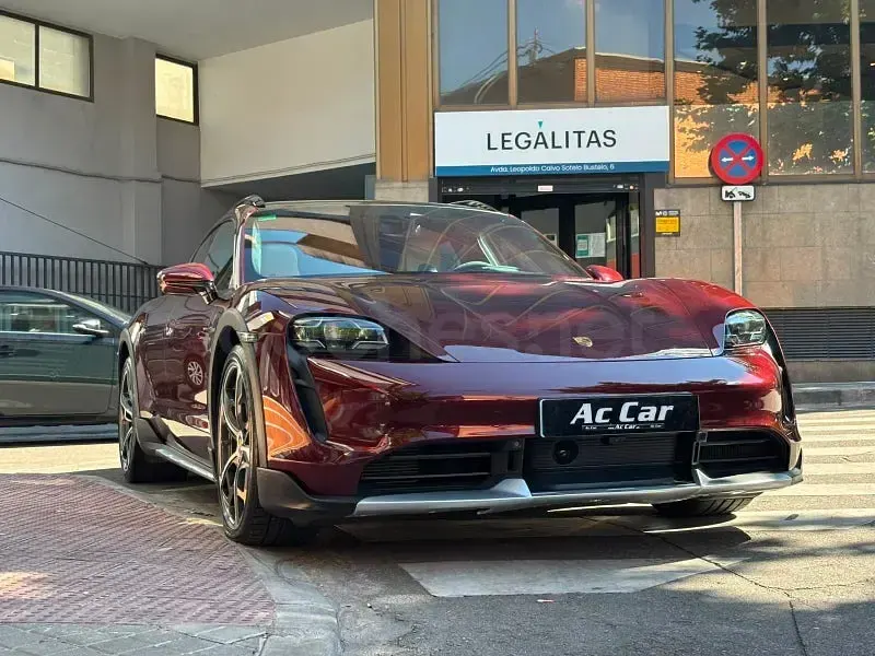 Usado Porsche Taycan Turbo Cross Turismo Cross Turismo 300 kW (408 CV) 2021 Eléctrico Familiar