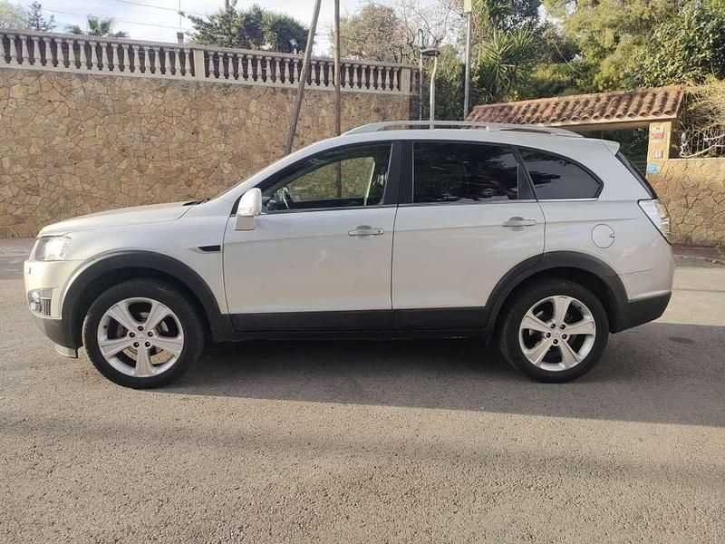 Usado Chevrolet Captiva LTZ 184 CV (135 kW) 2013 Plateado SUV
