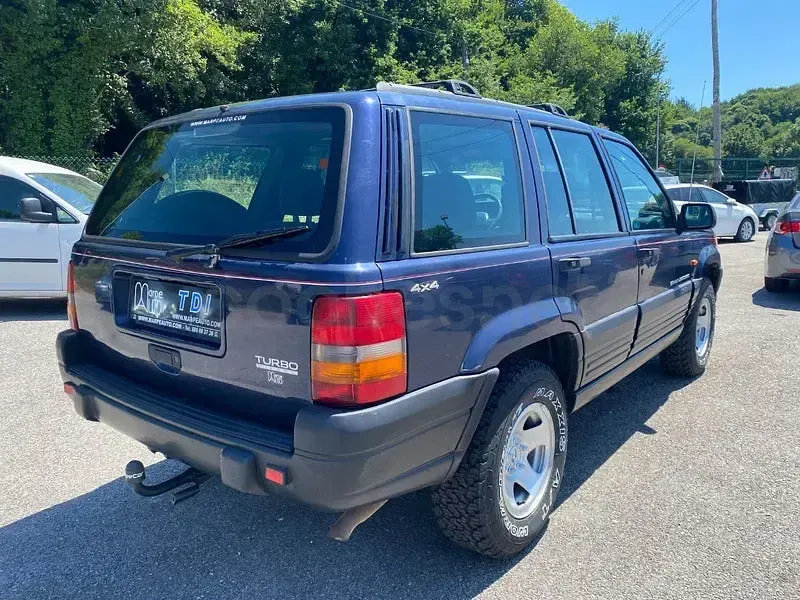 Usado Jeep Grand Cherokee Laredo 115 CV (84 kW) 1997 Azul SUV