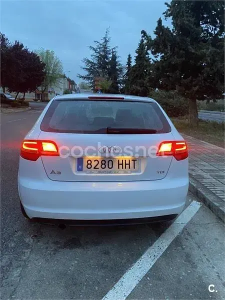 Begagnad Audi A3 Ambition 105 HK (77 kW) 2012 Vit Halvkombi