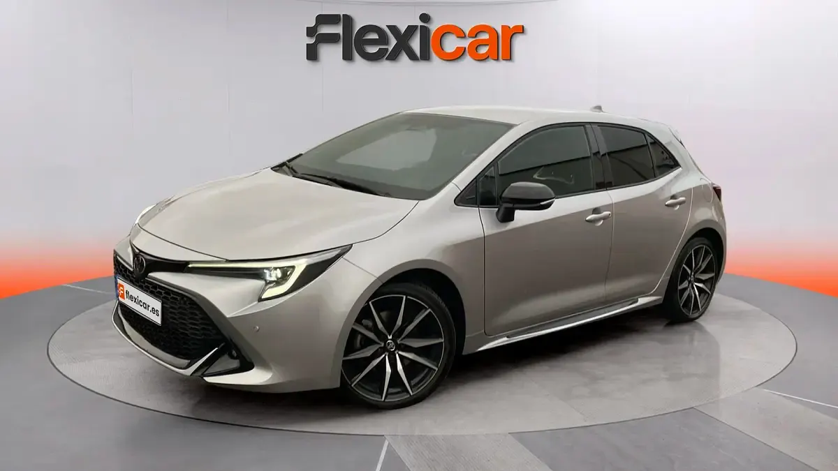 Usado Toyota Corolla Sport 196 CV (144 kW) 2024 Gris Utilitario