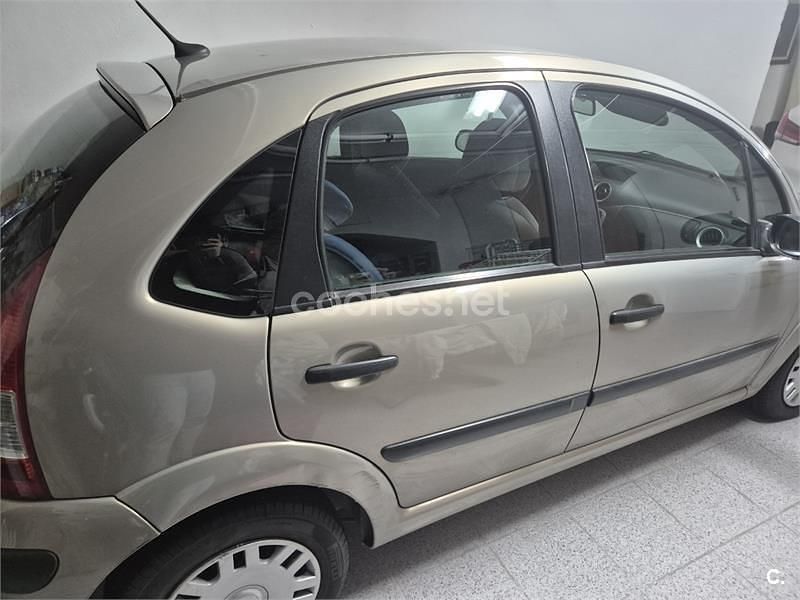 Usado Citroën C3 70 CV (51 kW) 2006 Beige Berlina