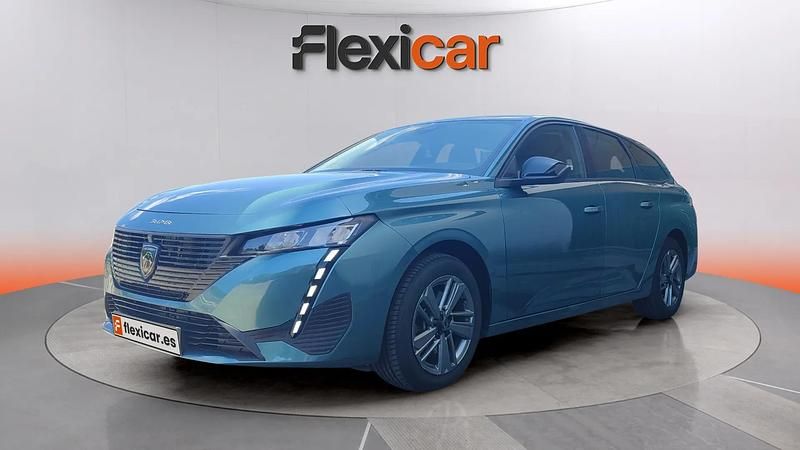 Usado Peugeot 308 SW Allure 131 CV (96 kW) 2022 Verde Familiar