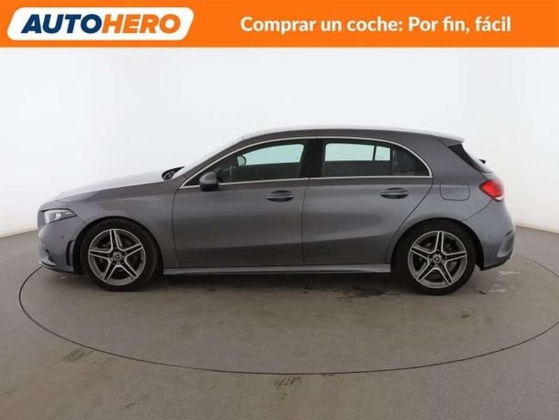Usado Mercedes A180 109 CV (80 kW) 2019 Gris Utilitario