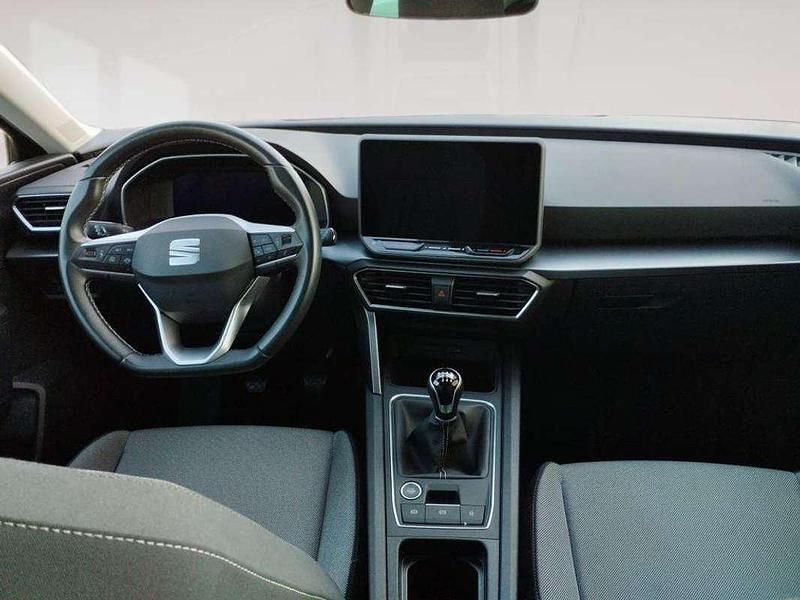 Usado Seat Leon Style 116 CV (85 kW) 2025 Azul Utilitario