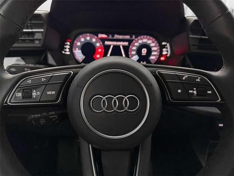 Usado Audi A3 116 CV (85 kW) 2025 Negro Berlina