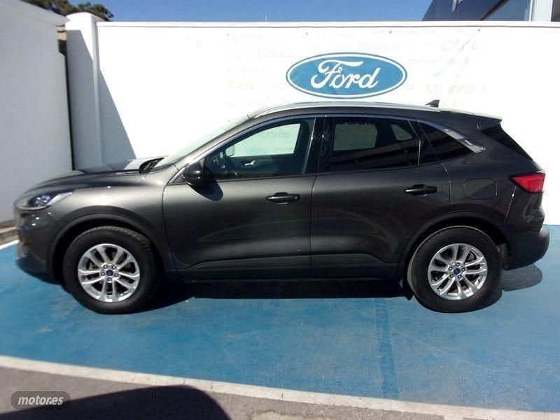 Usado Ford Kuga Titanium 120 CV (88 kW) 2021 Gris SUV