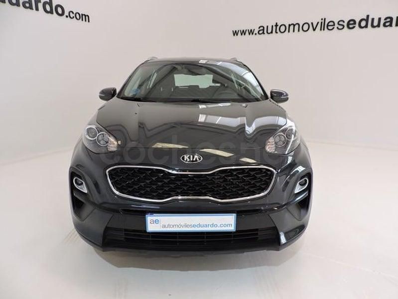 Usado Kia Sportage 136 CV (100 kW) 2021 Gris / plata SUV