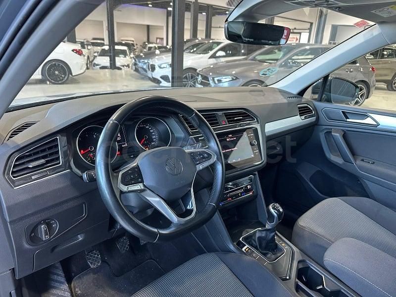 Usado VW Tiguan Life 131 CV (96 kW) 2020 Gris / plata SUV