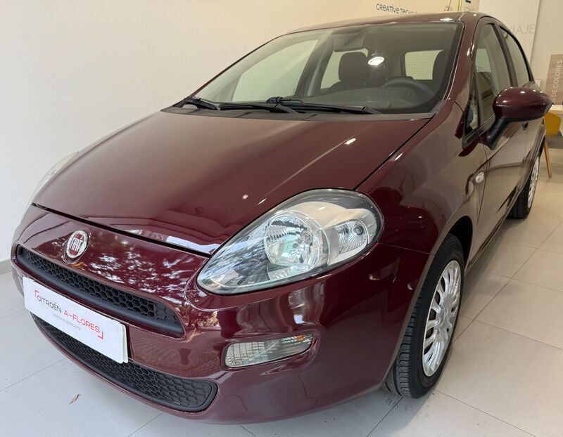 Burdeos Usado 2012 Fiat Punto Easy Utilitario | 5500 € (Precio justo) - Imagen 1/4