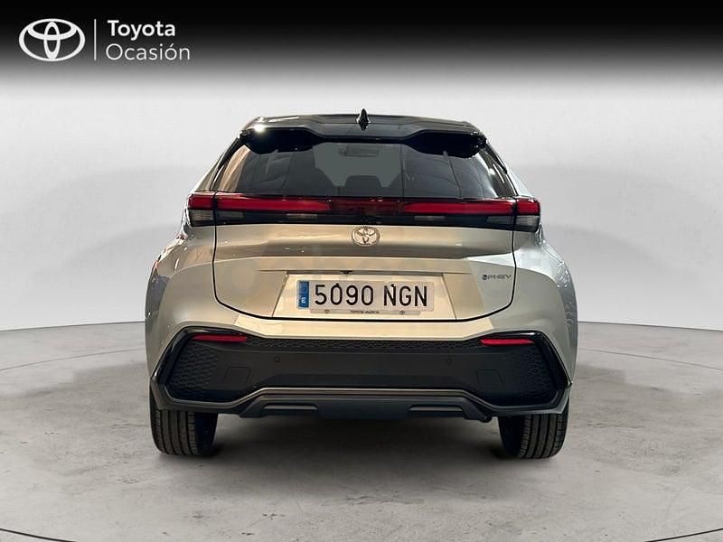 Usado Toyota C-HR 223 CV (164 kW) 2025 Gris / plata SUV