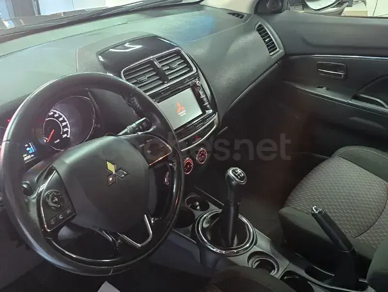 Usado Mitsubishi ASX Motion 117 CV (86 kW) 2017 Marrón SUV