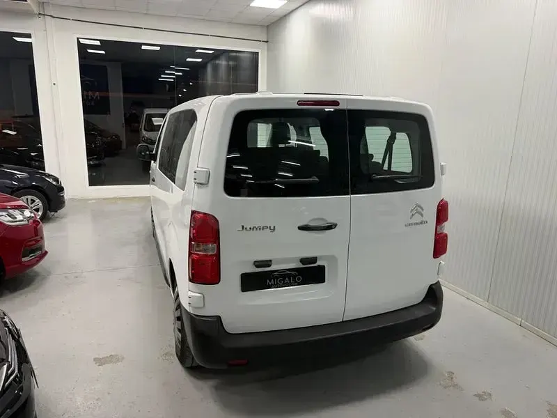 Usado Citroën Spacetourer Feel 120 CV (88 kW) 2018 Blanco Monovolumen