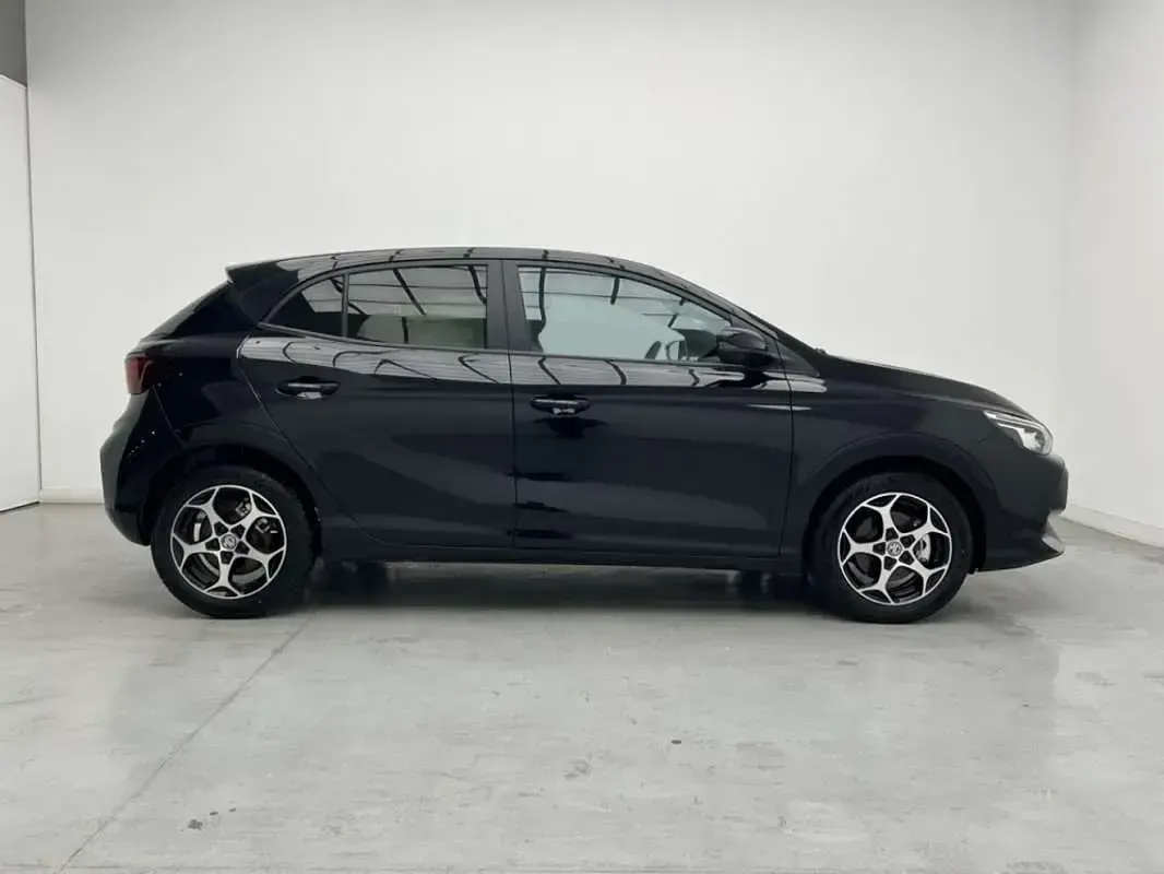 Nuevo MG MG3 Luxury 196 CV (144 kW) 2026 Negro Utilitario