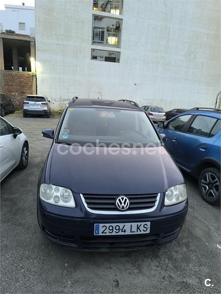 Azul Usado 2006 VW Touran Advance Monovolumen | 5900 € (Precio justo) - Imagen 1/4