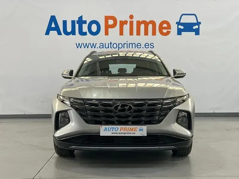 Usado Hyundai Tucson Style 180 CV (132 kW) 2022 Gris / plata SUV